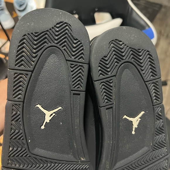 Air Jordan 4 Retro Black cats sizes 10 of all worn 1 times obo - Picture 8 of 8